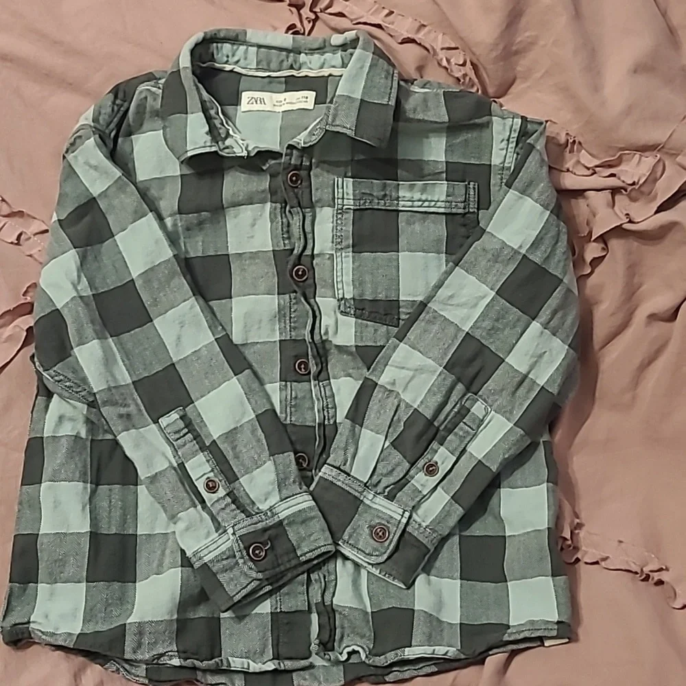 Zara Button Up - Picture 1 of 2